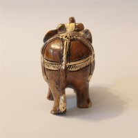 Elefant, geschmückt, Rüssel hoch, dunkel, 6,25 cm