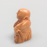 Lachender Buddha aus Holz, sitzend, hell ca. 7,5 cm