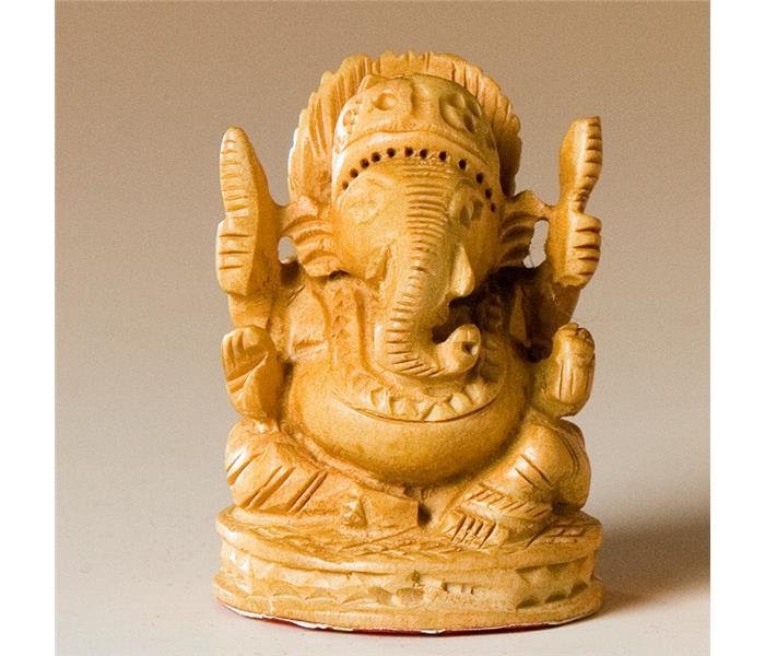 Ganesha aus Buchsbaumholz, offen, hell, 7,5 cm